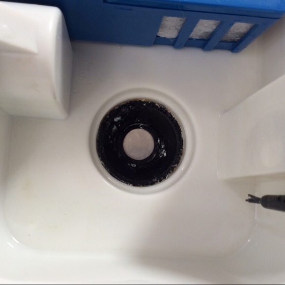 Vicks Ultra Quiet Cool Mist Humidifier White/Blue - Picture 11 of 13